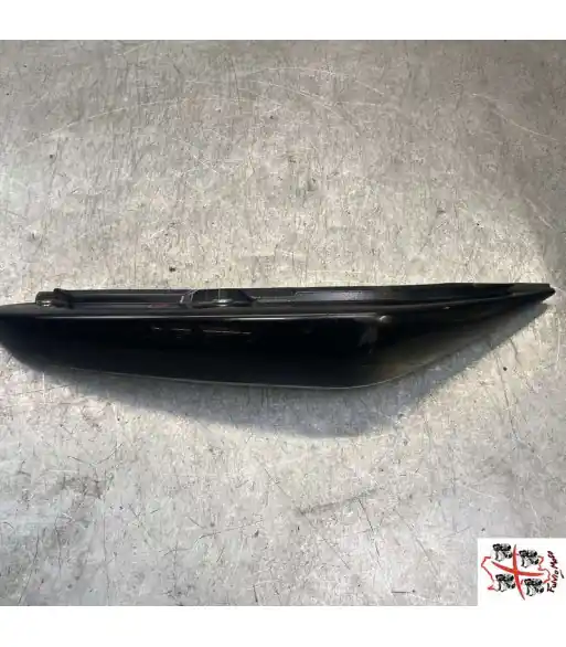 Flanc de selle KAWASAKI ER6 - 2006-2008 Commande En Gros