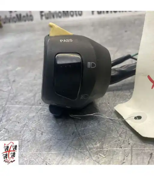 Offre Spéciale Commodo Gauche SYM GTS 250 - 2008