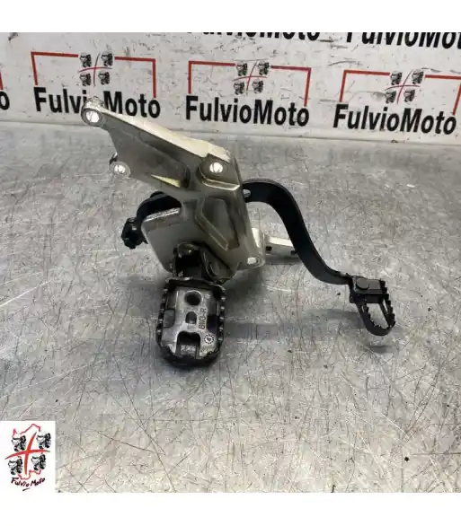 Offre Spéciale Cale-pieds Avant Droit YAMAHA TENERE 690 - 2024
