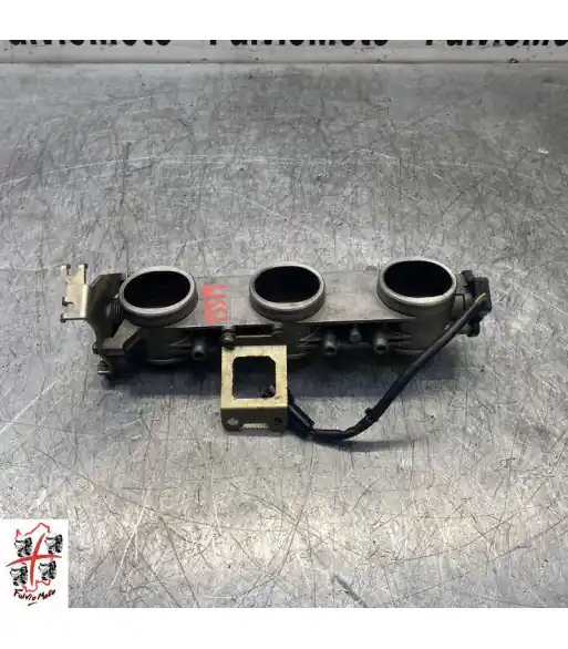 Rampe d'injection TRIUMPH SPRINT RS 955 - 2005 Expédié Aujourd'hui