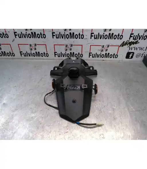 Authentique Support de plaque YAMAHA X-MAX 125 – 2020