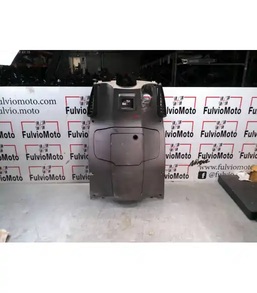 Affaire À Saisir Tablier intérieur APRILIA sportcity 125 – 2010