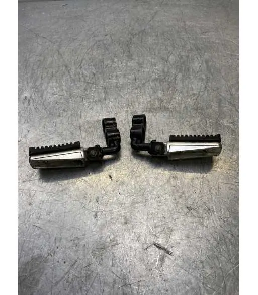 Authentique Cale-pieds Paire Avant KYMCO PULSAR 125 – 2009