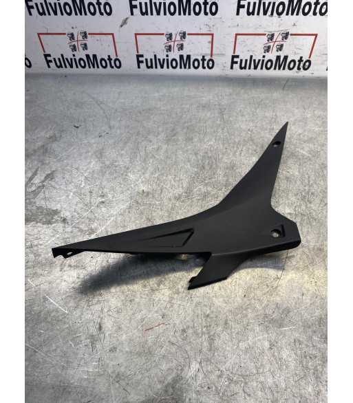 Flanc de selle Droit APRILIA TUONO 1000 – 2012 Achetez Aujourd&rsquo;hui