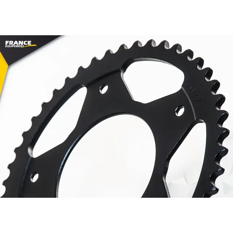 Vente Flash Couronne Acier 47 dents pour chaine 525 – France Equipement 2320.1656.47