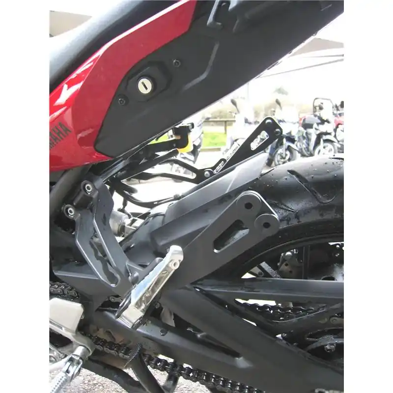 FIXATION VALISE RIGIDE YAMAHA MT09 TRACER Paiement Sécurisé