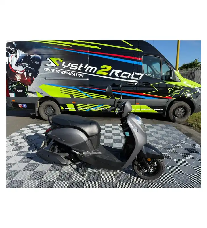 Soldes SCOOTER SYM MIO 50 4T GRIS 7834 KM