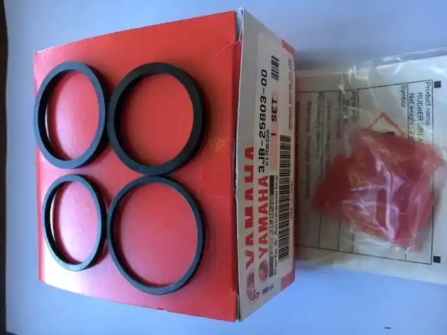 Expédié Aujourd&rsquo;hui Kit de réparation étrier de frein AV Yamaha XJ900S Diversion 1995-2003