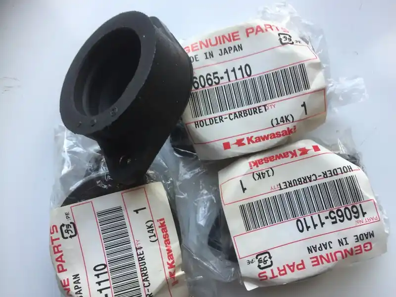 Pipes d'admission pièce d'origine pour Kawasaki ZR400 et ZX400 1984... Offre Limitée