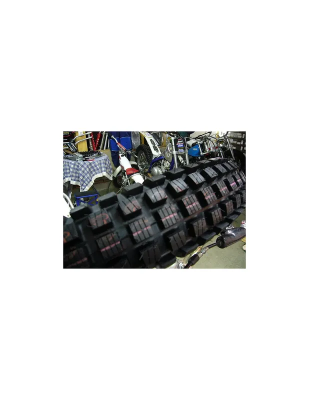 Pneu Arrière IRC 4.00 x 18 Tube Less Promotion